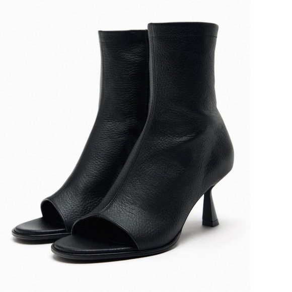 ISO/WANTED Zara Open Toe boot-Size 9or40. Tag me if ur selling or see! Thx! - Picture 1 of 2